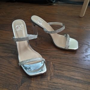 Sparkle glitter silver high heels